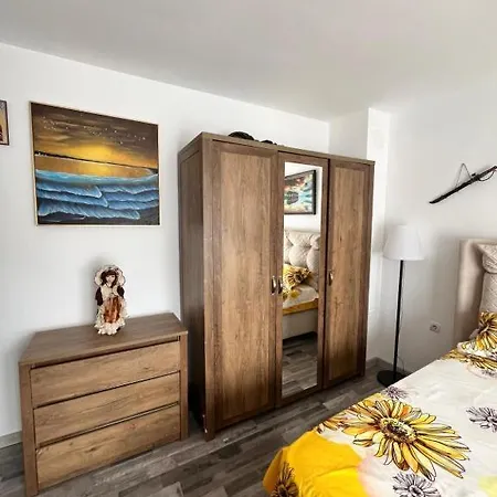 2025, New Luxury With Stunning Sea View In Family Amenities Apartment Balchik